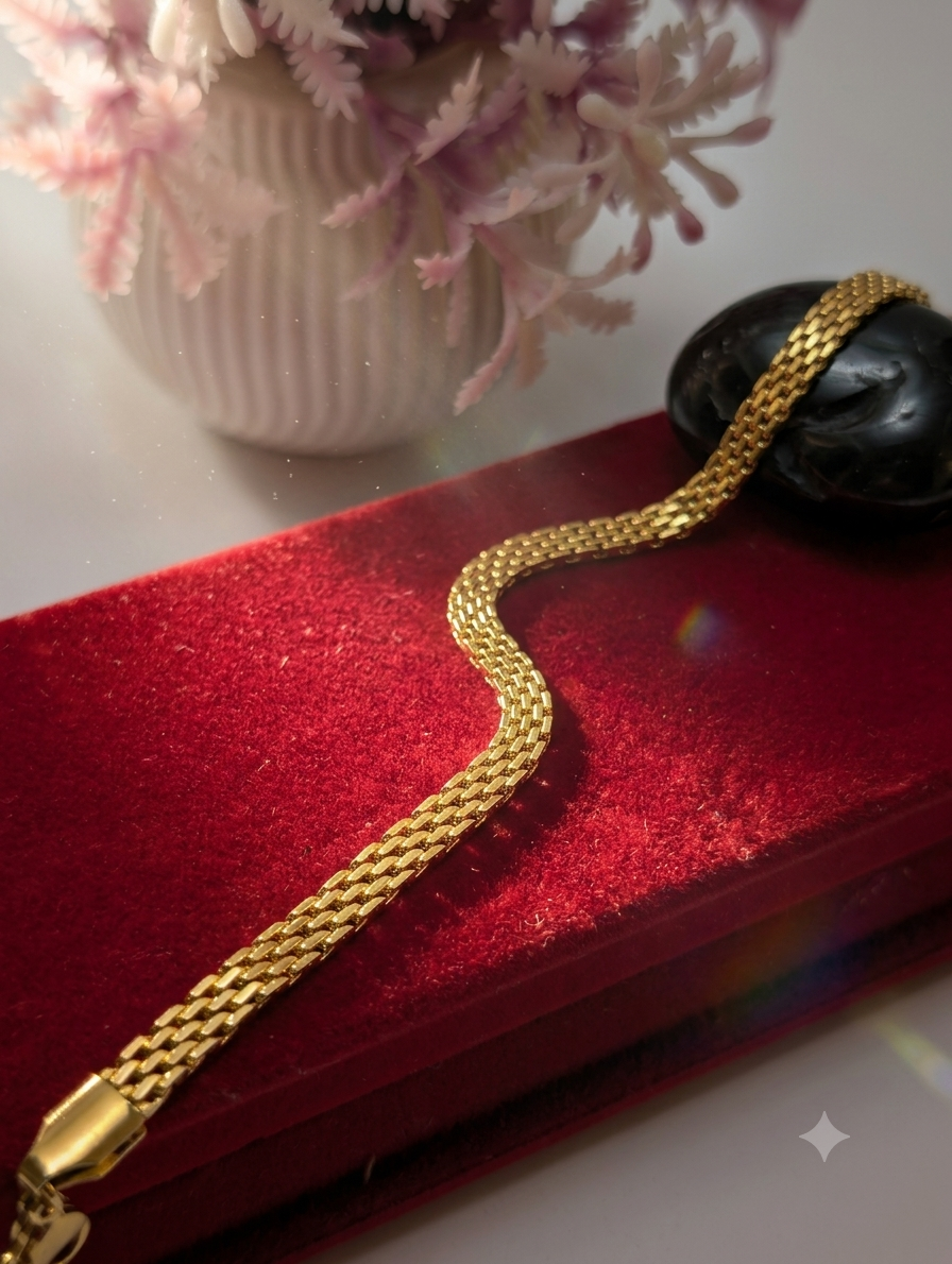 Golden Thread Bracelet - Image 2